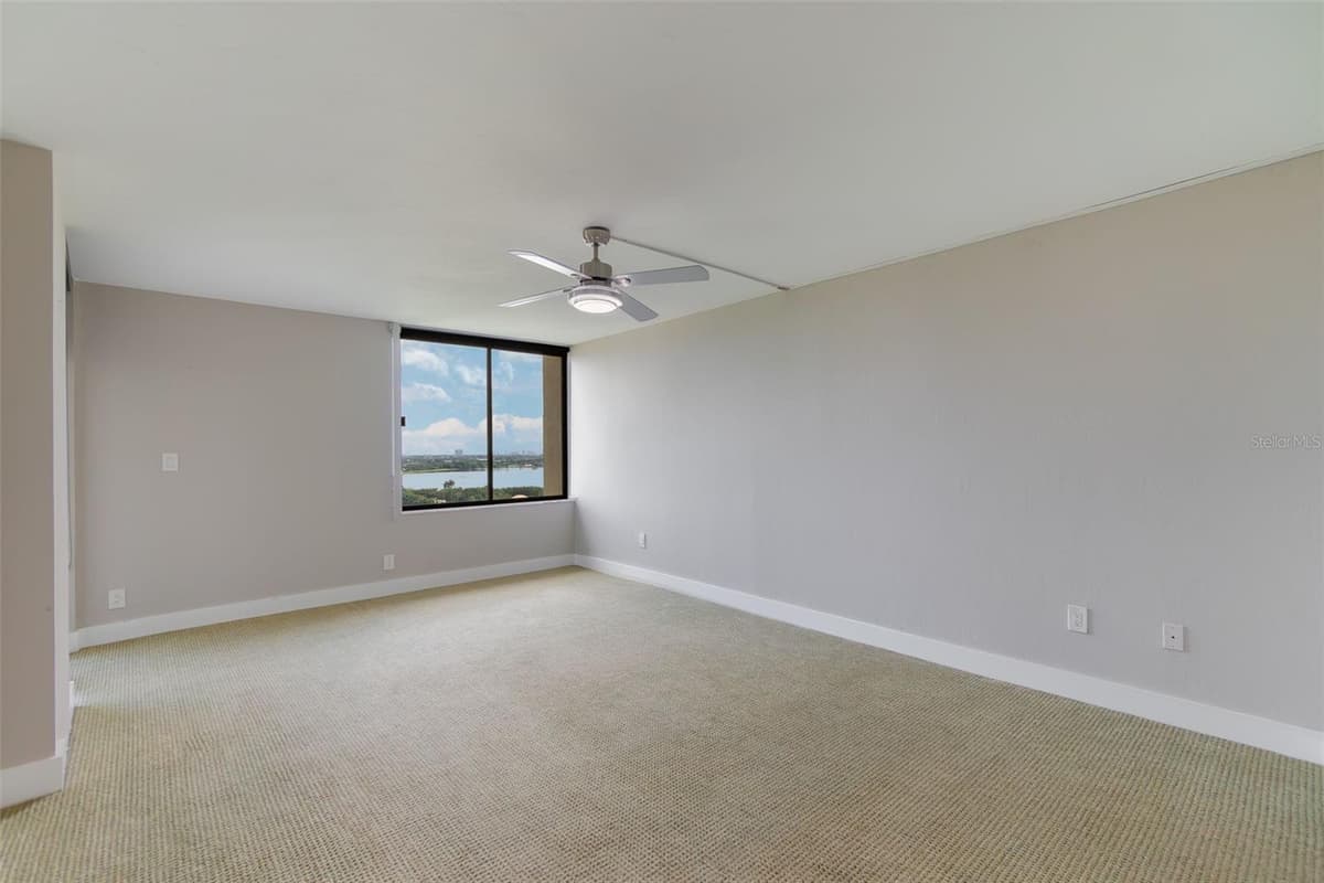 2480 PRESIDENTIAL WAY — photo 18 of 55