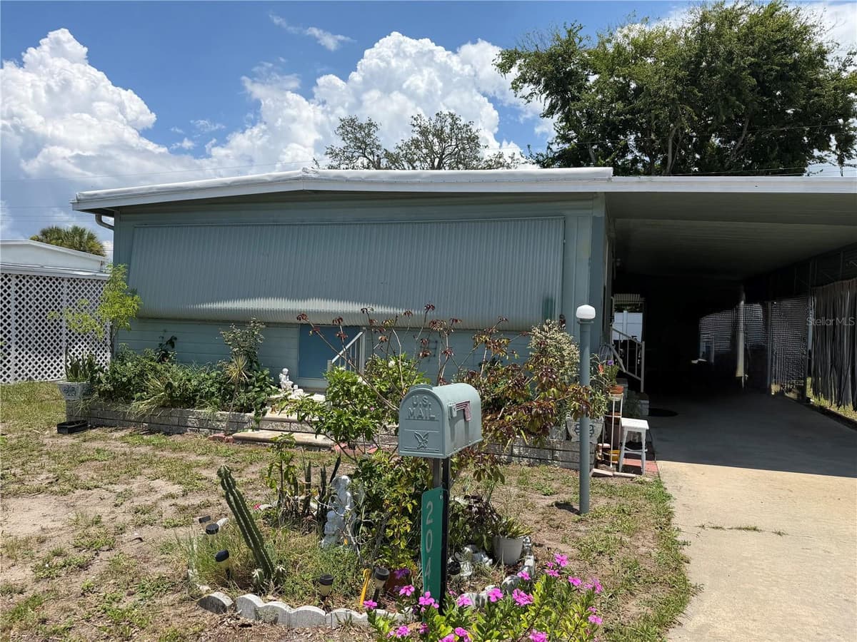 2044 HOYLE DRIVE — photo 1 of 24