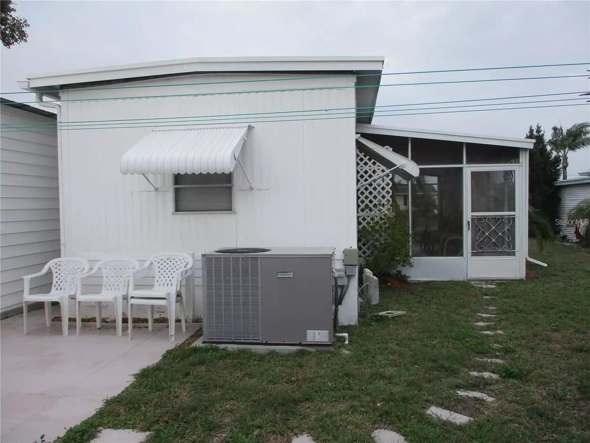 4024 REGGIE DR. — photo 12 of 12