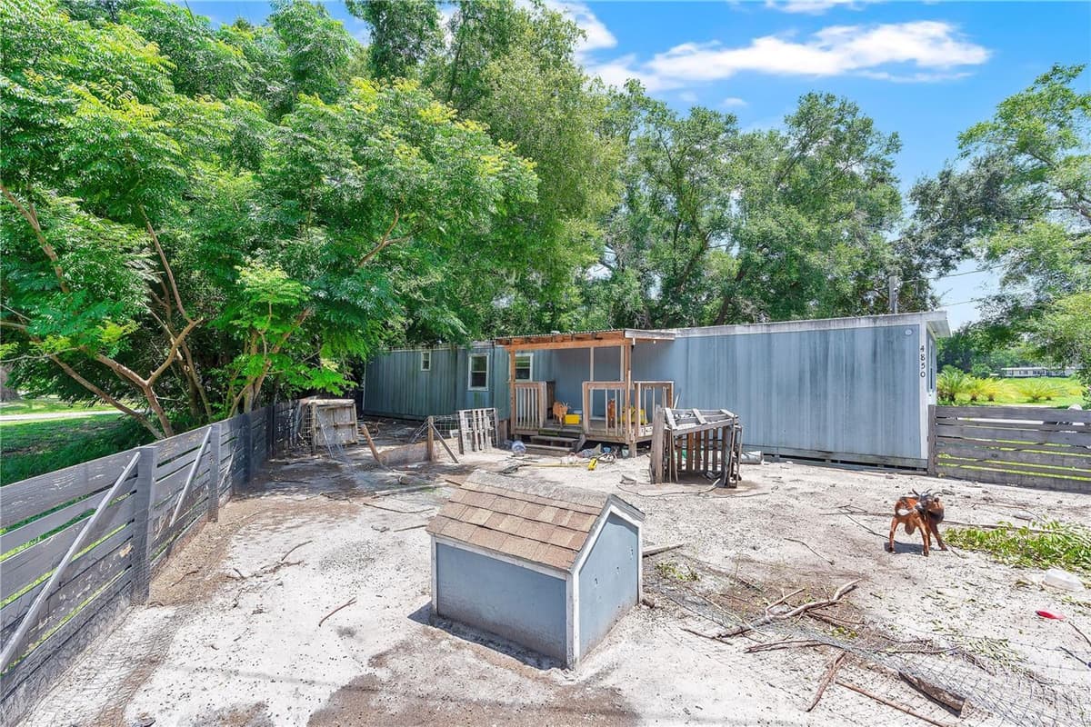 4850 PONKAN ROAD — photo 4 of 35