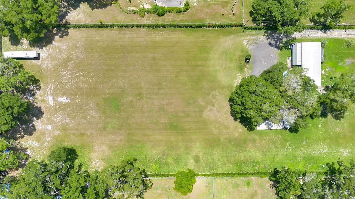 4850 PONKAN ROAD — photo 31 of 35