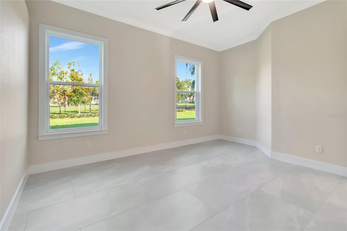 17557 NINTH STREET — photo 13 of 47