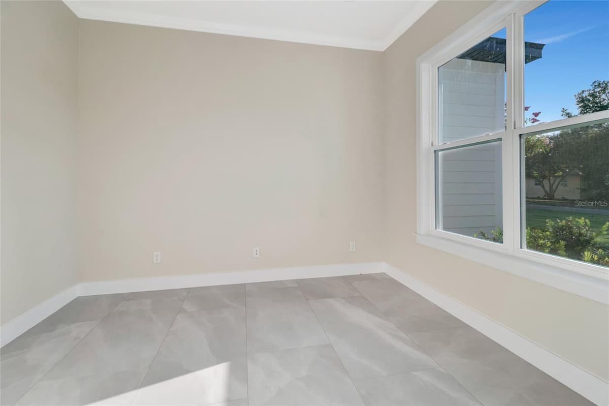17557 NINTH STREET — photo 27 of 47