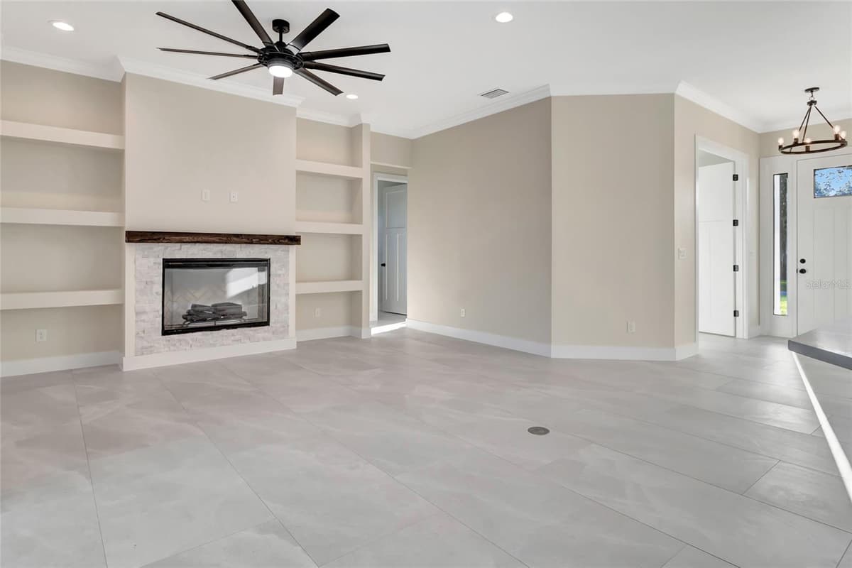 17557 NINTH STREET — photo 5 of 47