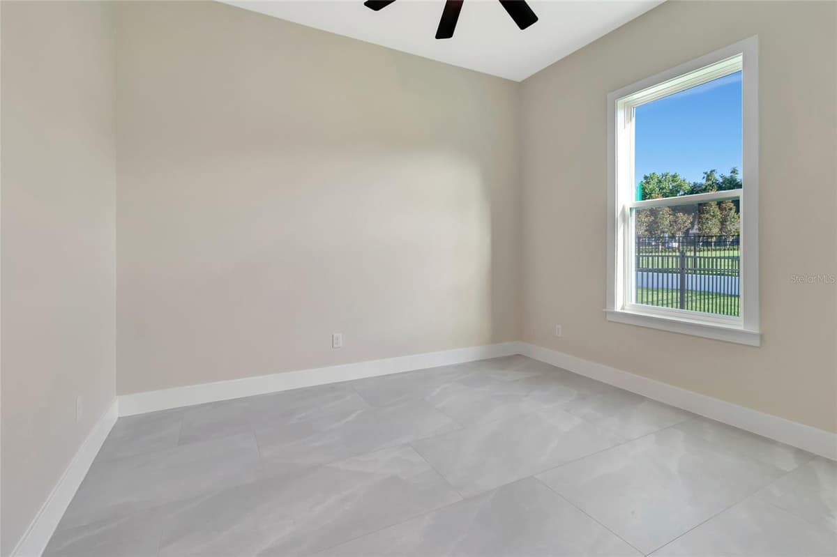 17557 NINTH STREET — photo 21 of 47
