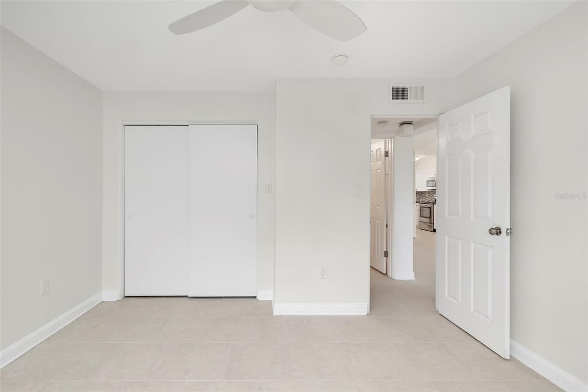 2155 WOOD STREET — photo 12 of 36
