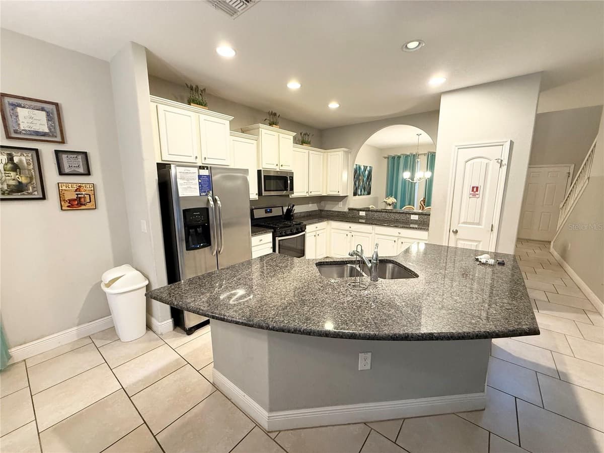 5294 WILDWOOD WAY — photo 4 of 26
