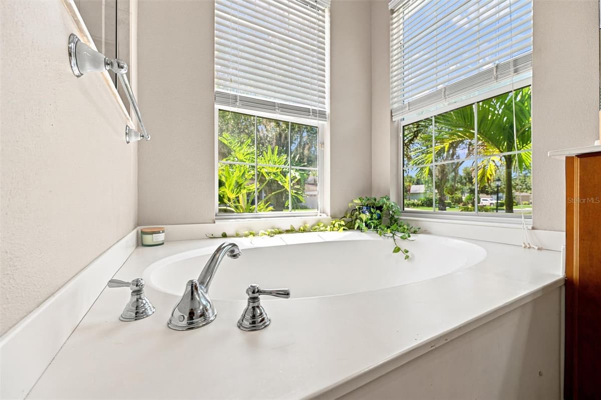 11758 HIDDEN FOREST LOOP — photo 48 of 99