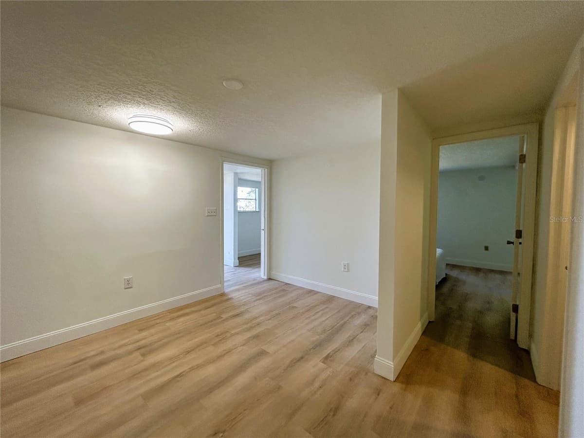 2024 DIXIE AVENUE — photo 15 of 32