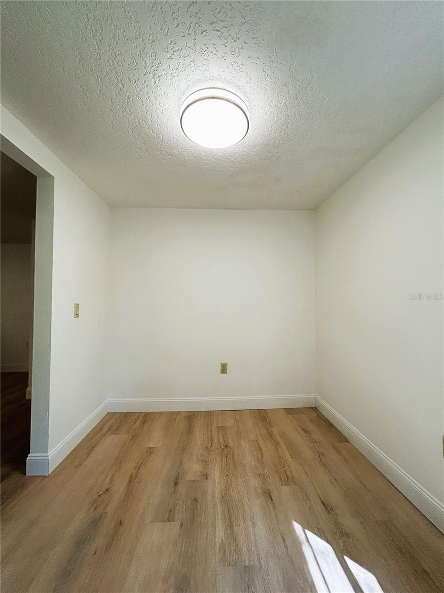 2024 DIXIE AVENUE — photo 10 of 32
