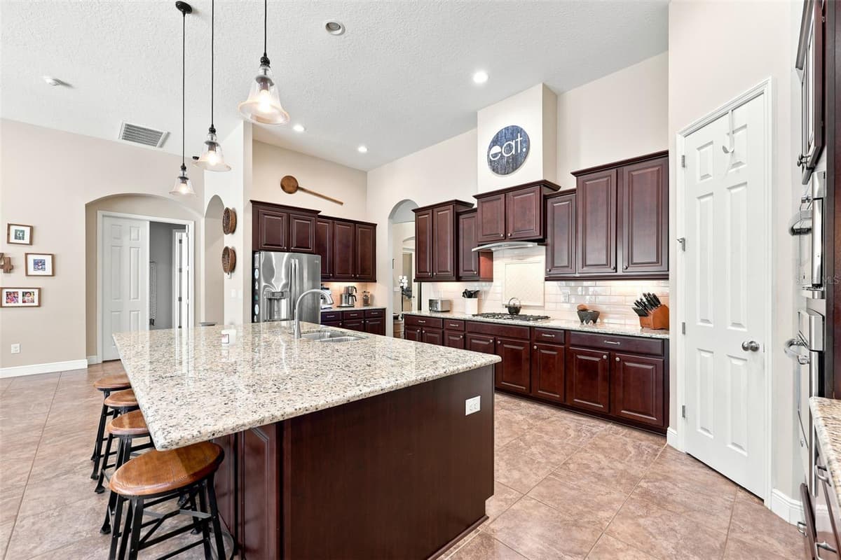 15512 MOSSY RIDGE LANE — photo 14 of 59
