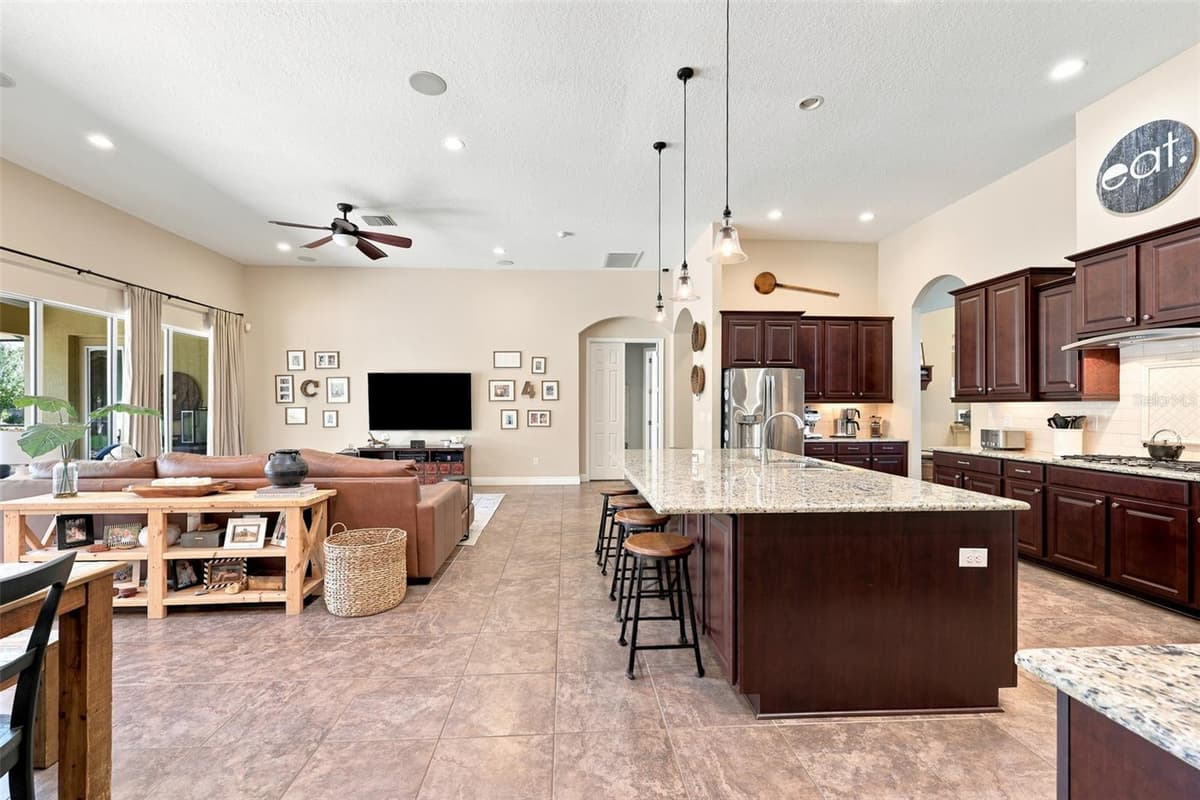 15512 MOSSY RIDGE LANE — photo 13 of 59