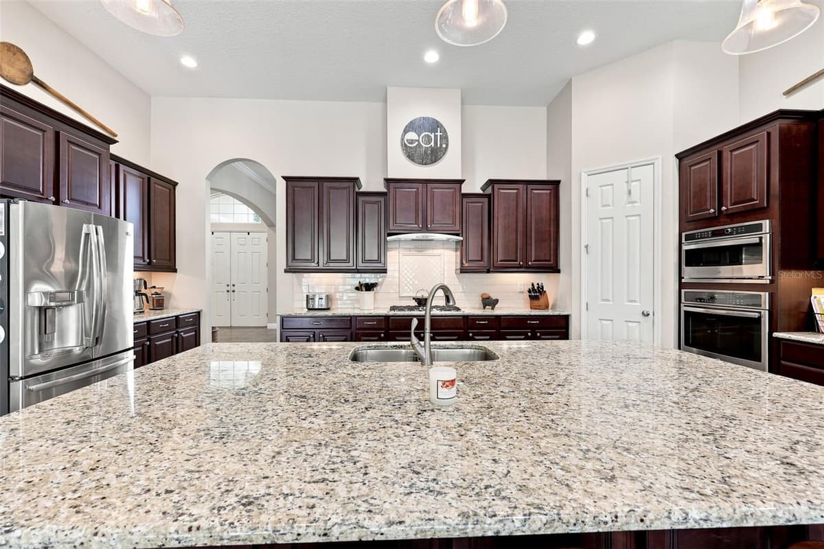 15512 MOSSY RIDGE LANE — photo 15 of 59