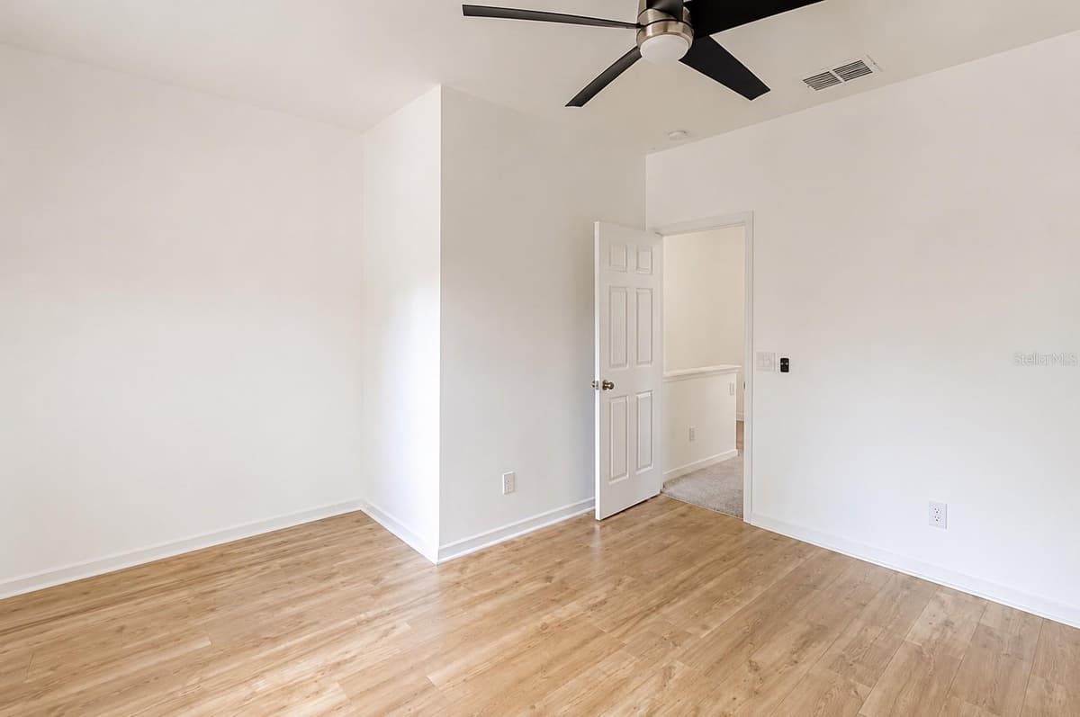 1636 SPRING MEADOW LOOP — photo 15 of 31