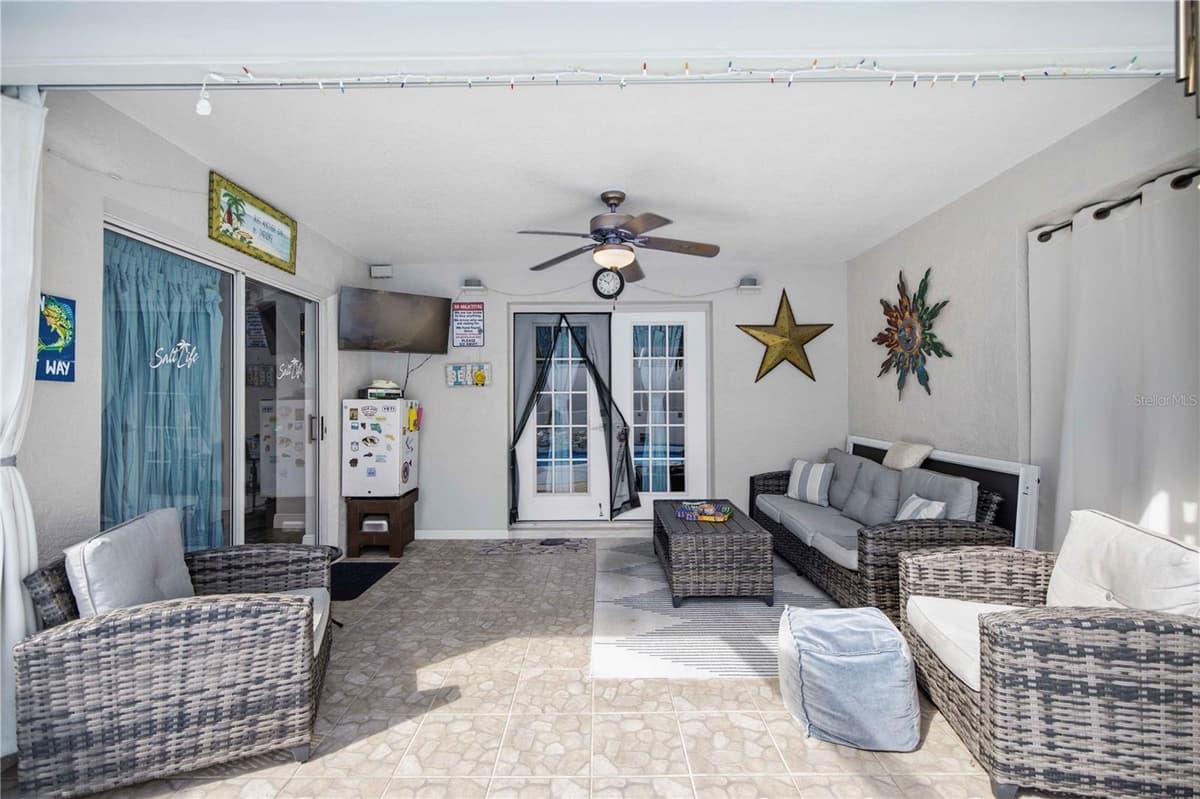 735 STARJASMINE PLACE — photo 17 of 33