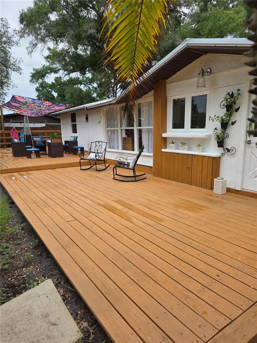 1205 WILLIS AVENUE — photo 48 of 65