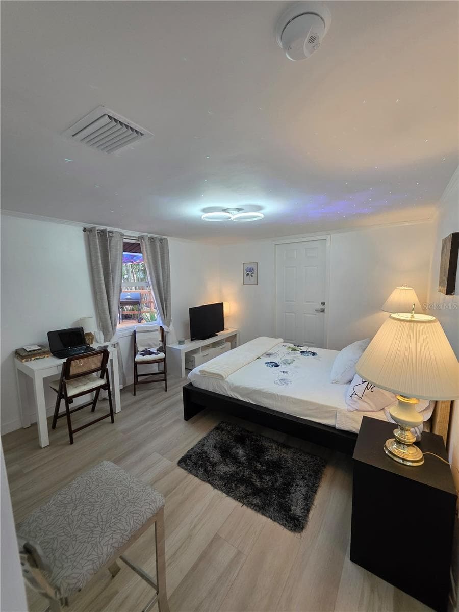 1205 WILLIS AVENUE — photo 40 of 65