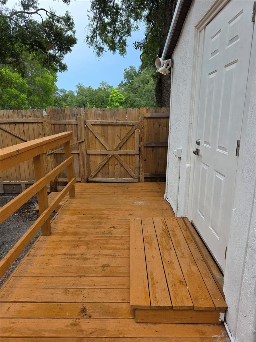 1205 WILLIS AVENUE — photo 52 of 65