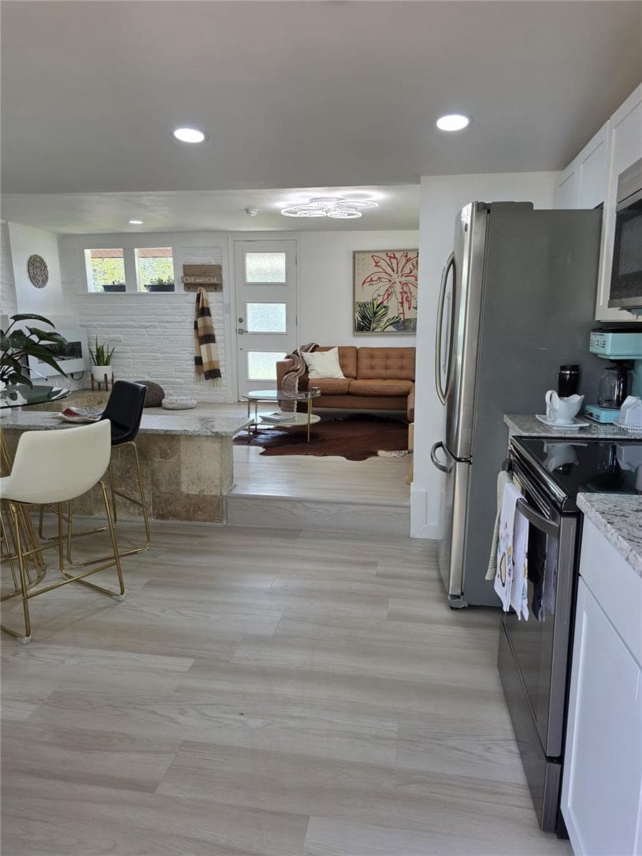 1205 WILLIS AVENUE — photo 19 of 65