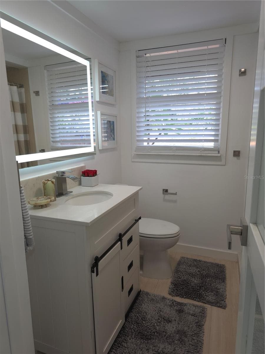 1205 WILLIS AVENUE — photo 34 of 65