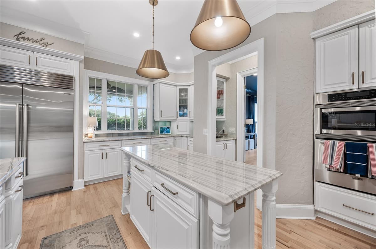 5120 LAKE IN THE WOODS BOULEVARD — photo 10 of 61