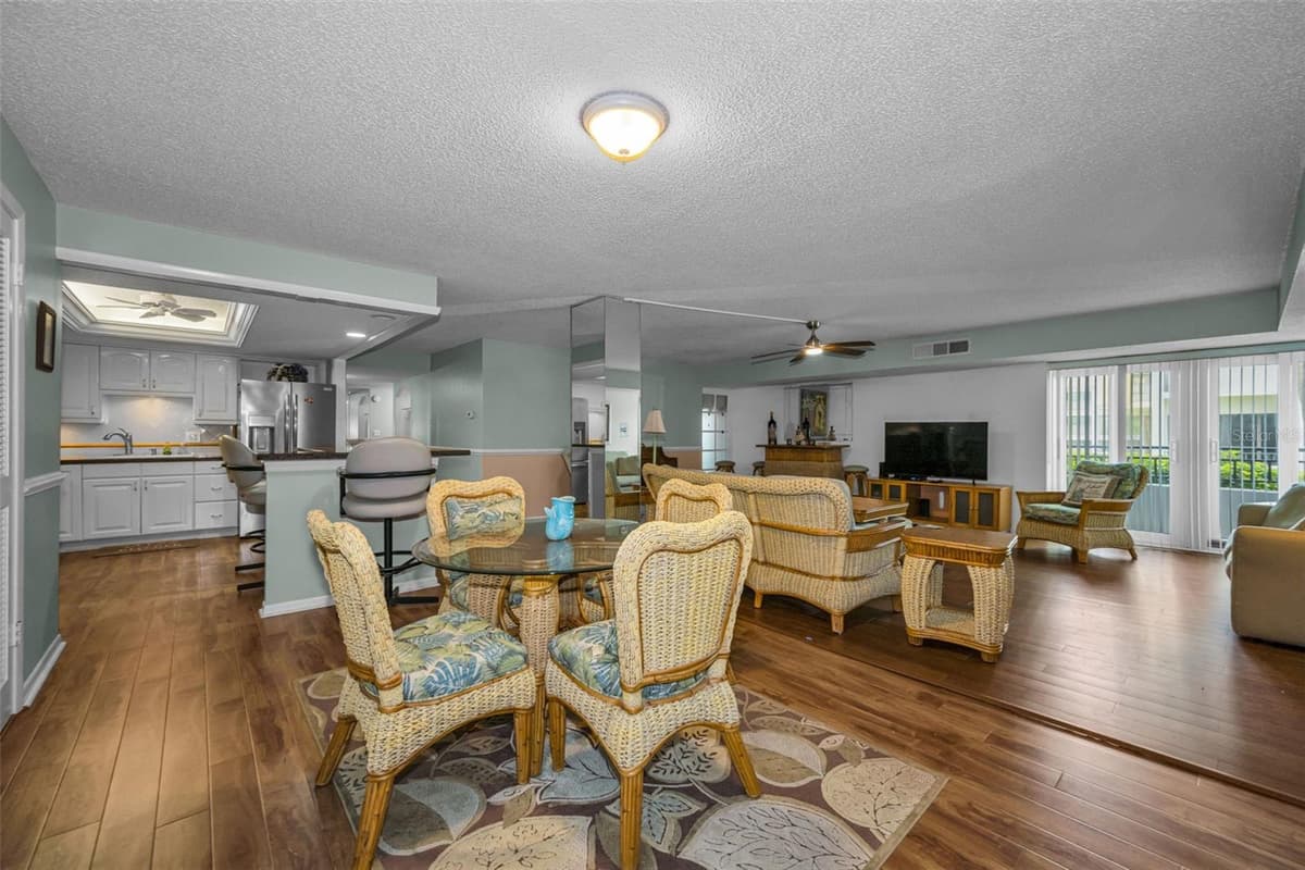 851 BAYWAY BOULEVARD — photo 9 of 77
