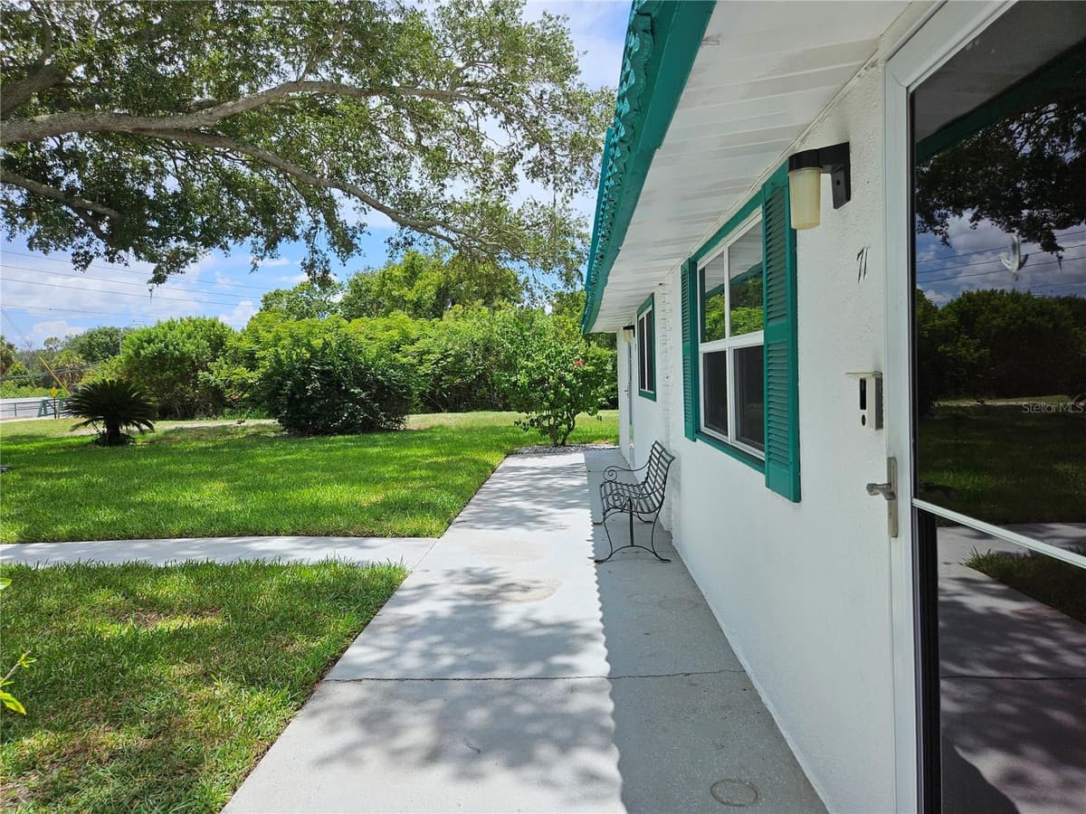 205 KINGS BLVD BOULEVARD — photo 3 of 47