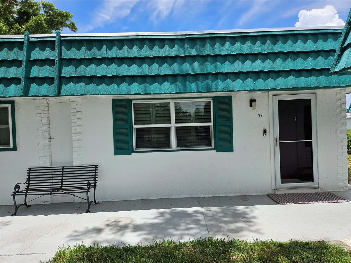 205 KINGS BLVD BOULEVARD — photo 2 of 47