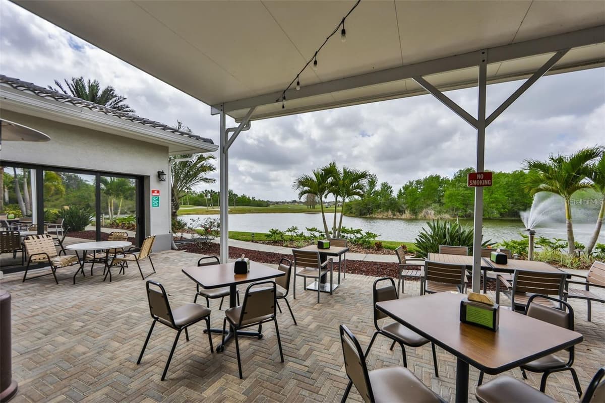 205 KINGS BLVD BOULEVARD — photo 33 of 47