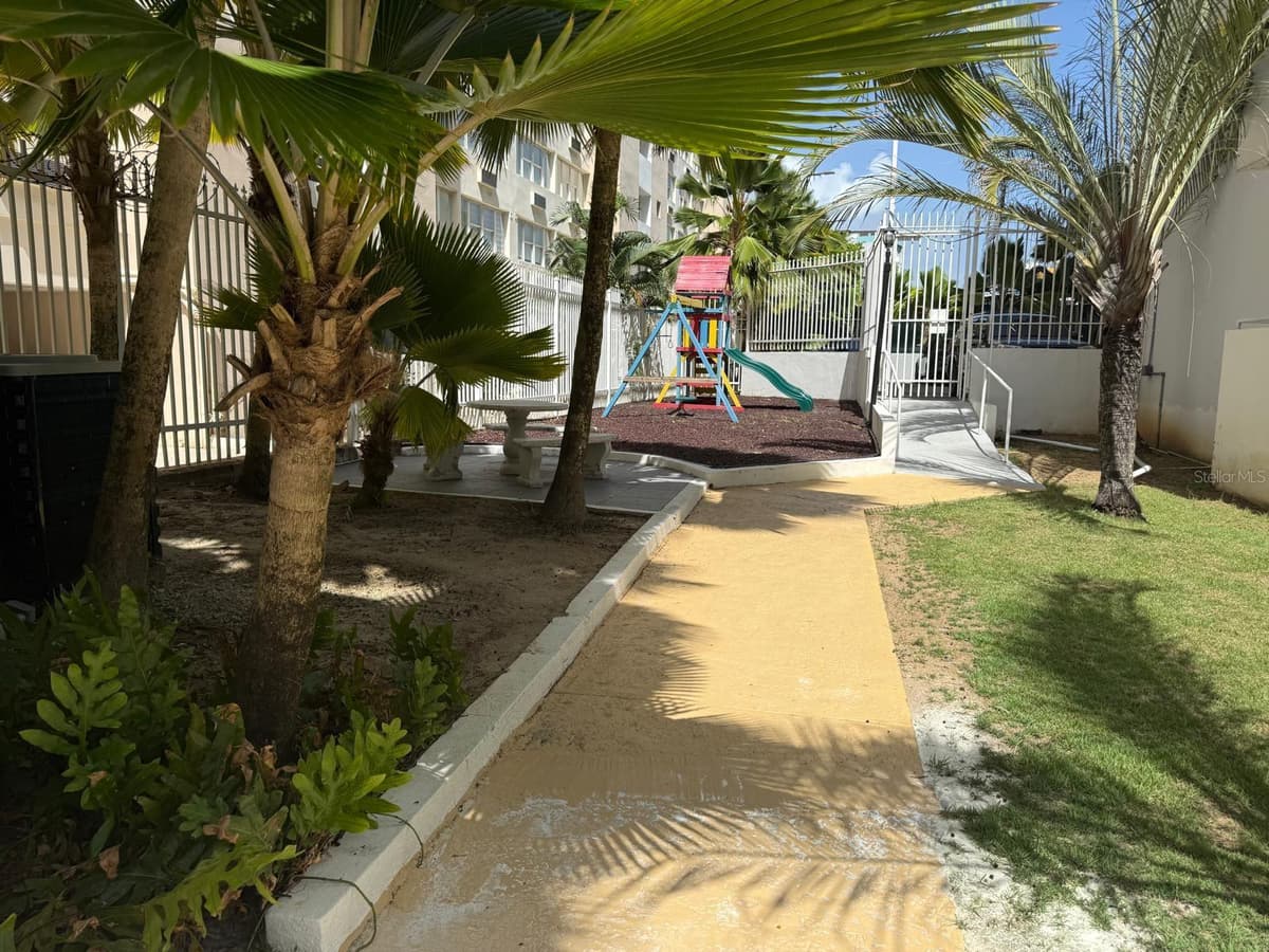 6400 ISLA VERDE AVENUE — photo 24 of 25