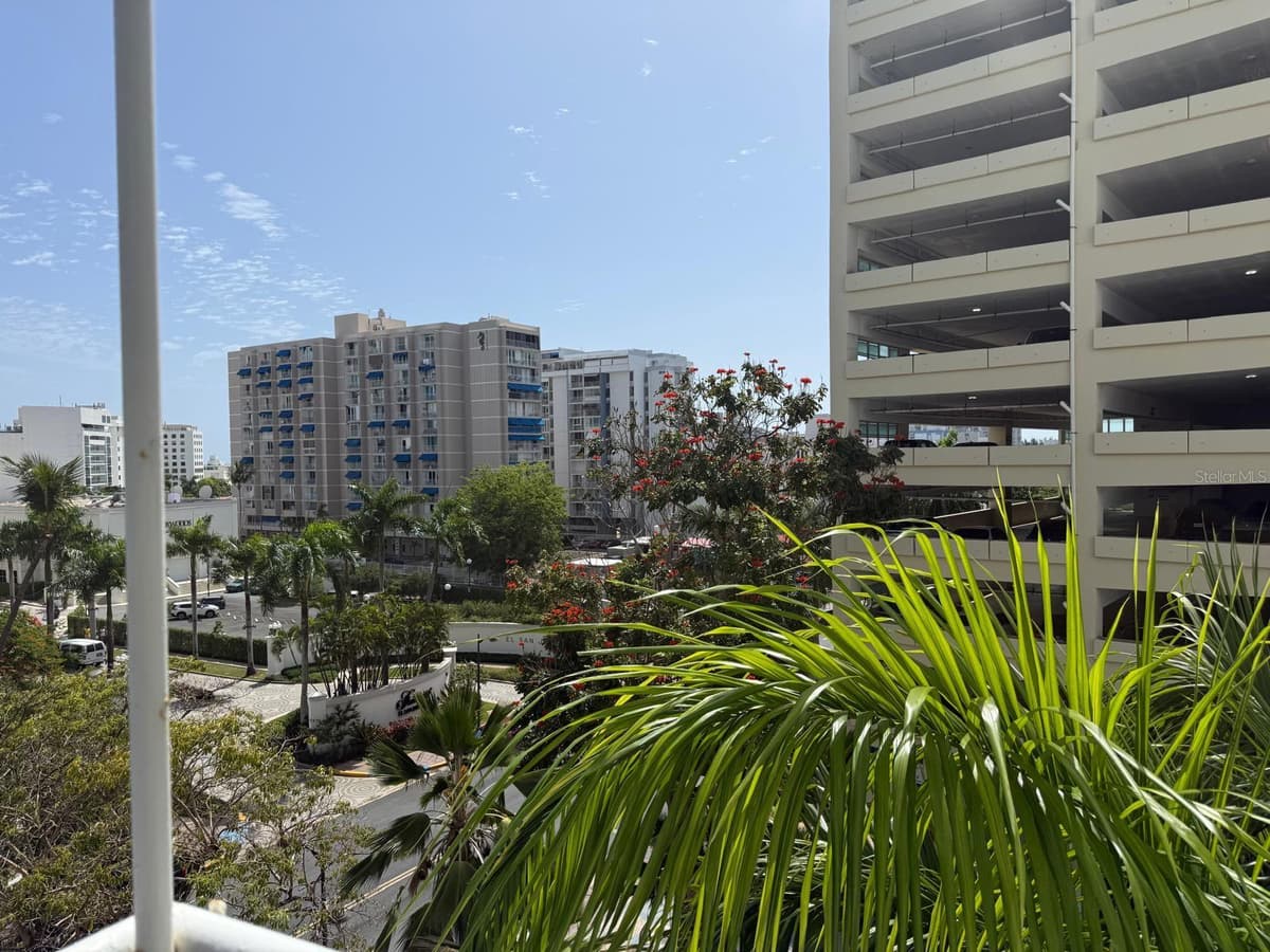 6400 ISLA VERDE AVENUE — photo 3 of 25
