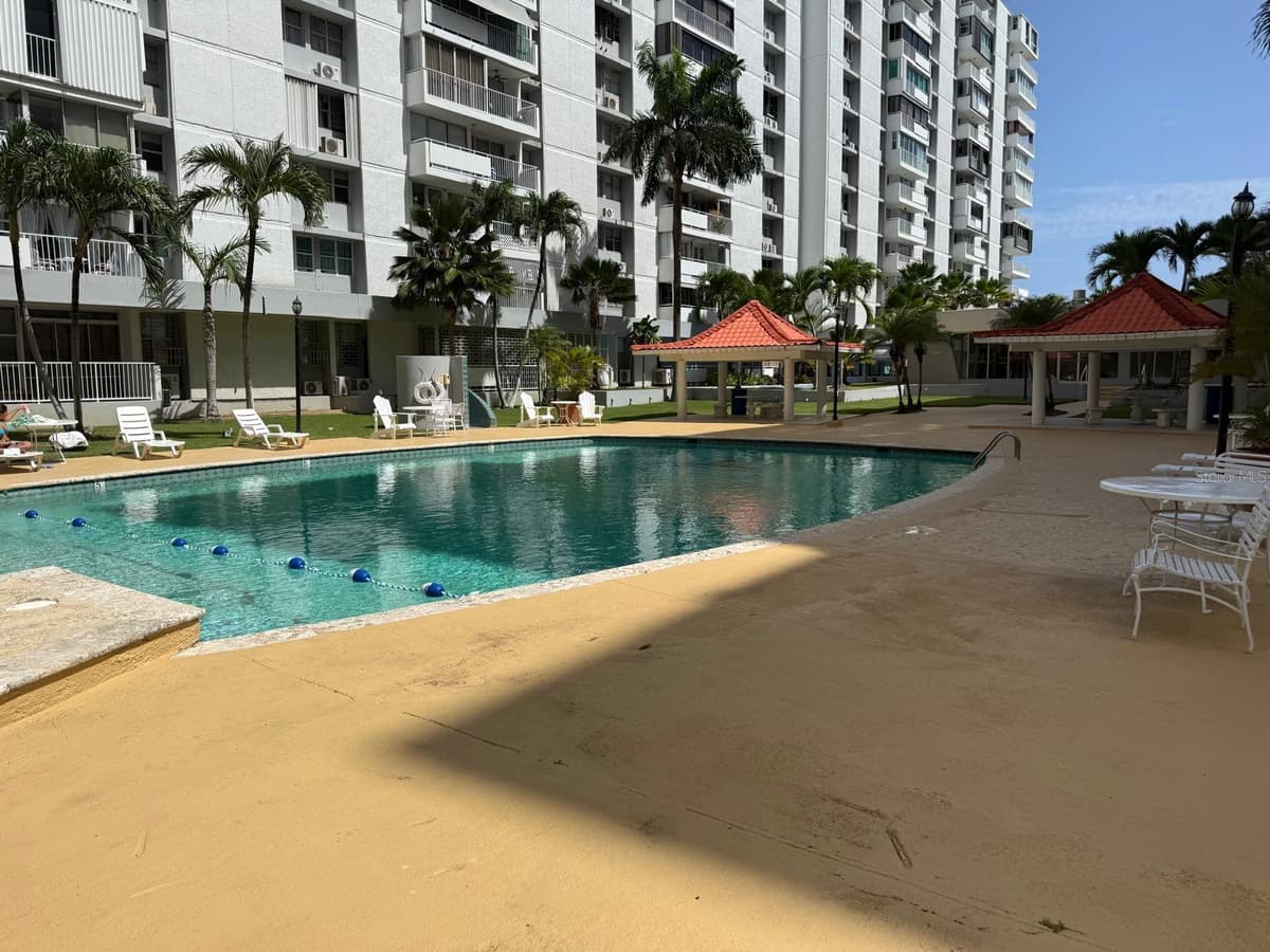 6400 ISLA VERDE AVENUE — photo 21 of 25