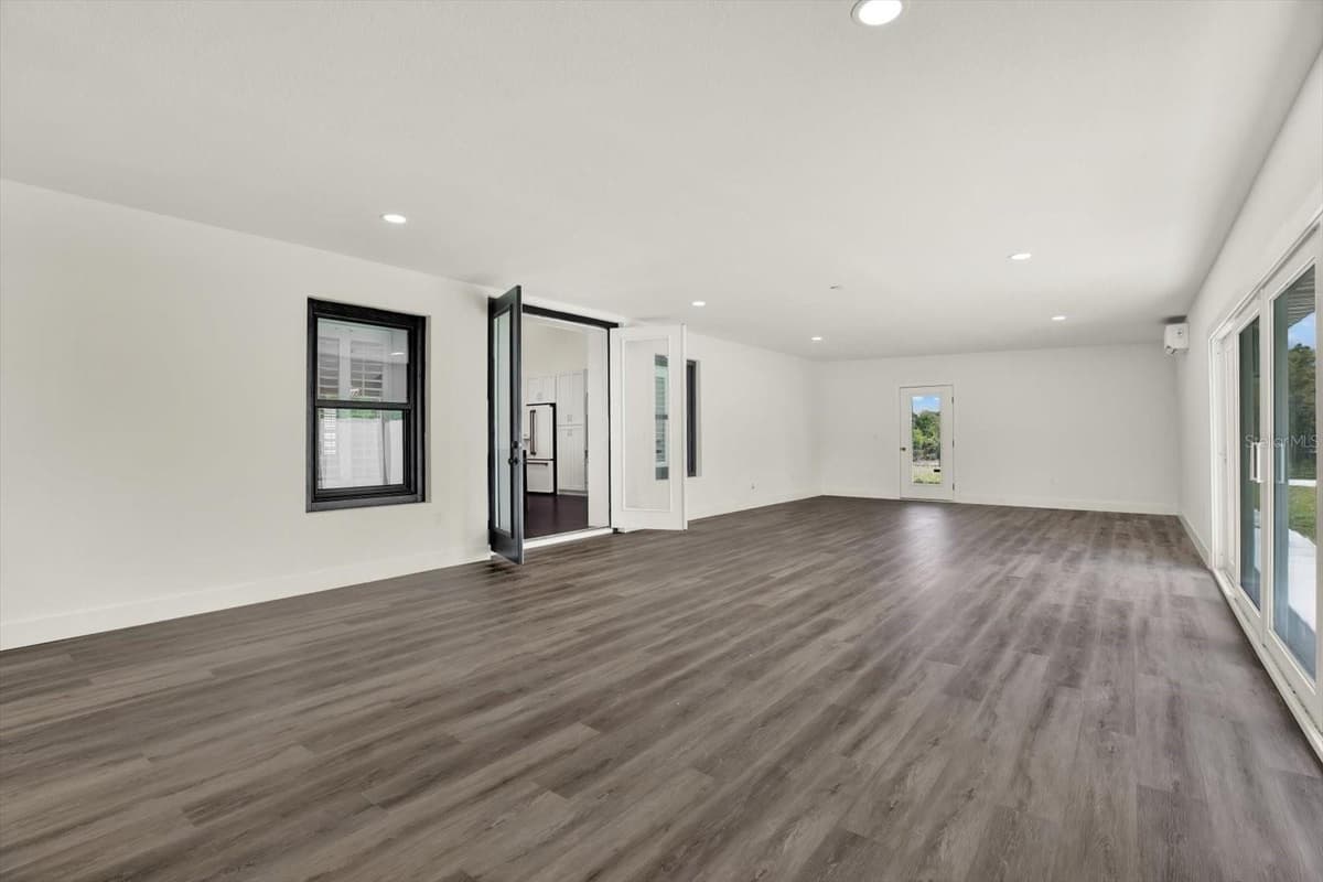 34370 RICHARDSON BOULEVARD — photo 43 of 54