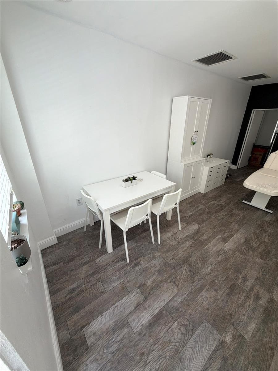 320 MAGNOLIA AVENUE — photo 12 of 12