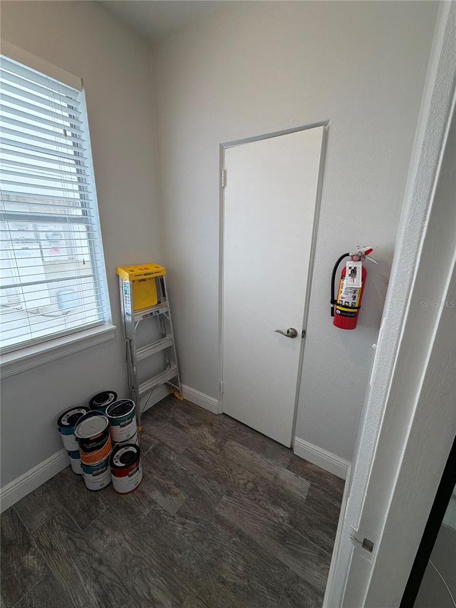 320 MAGNOLIA AVENUE — photo 9 of 12