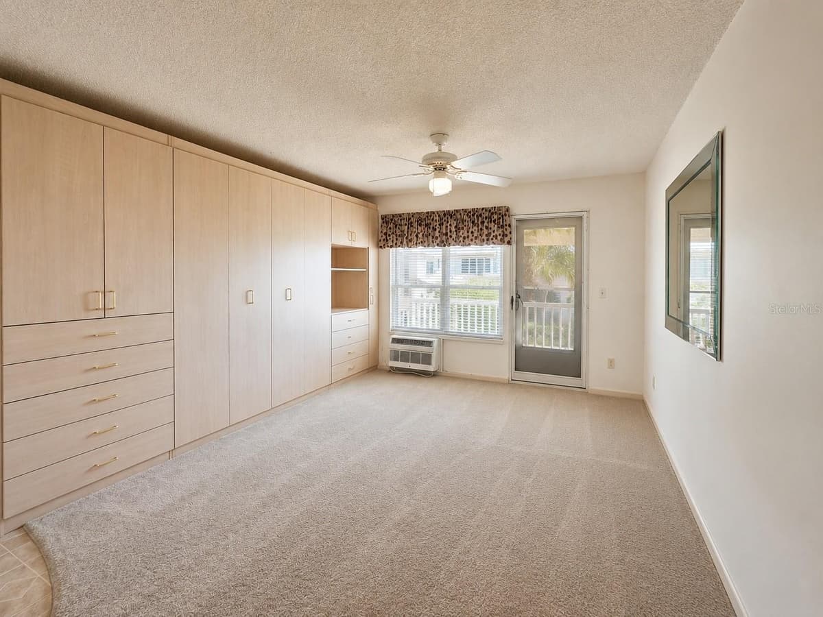 3727 ATLANTIC AVENUE — photo 3 of 10