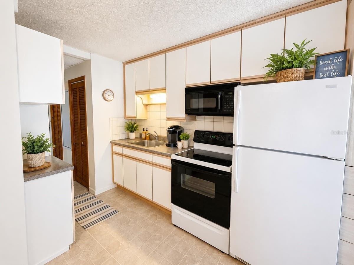 3727 ATLANTIC AVENUE — photo 6 of 10