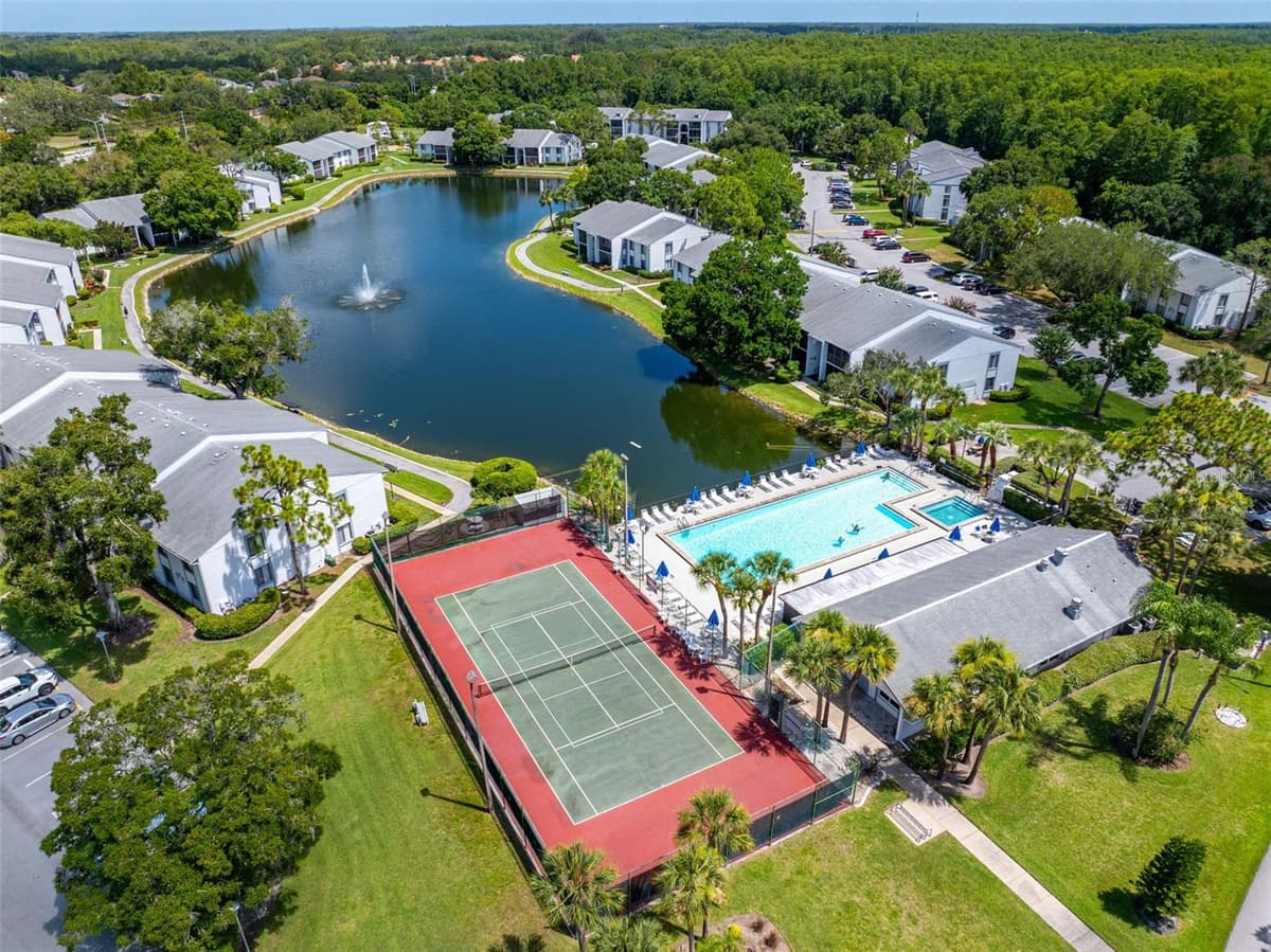 1182 PINE RIDGE CIRCLE — photo 35 of 37