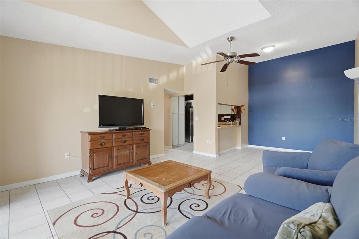 1182 PINE RIDGE CIRCLE — photo 17 of 37