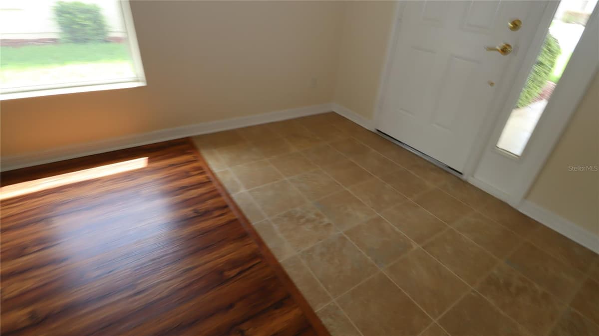 11981 91ST CIRCLE — photo 5 of 63