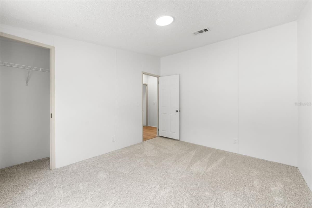 15591 46TH STREET — photo 22 of 33