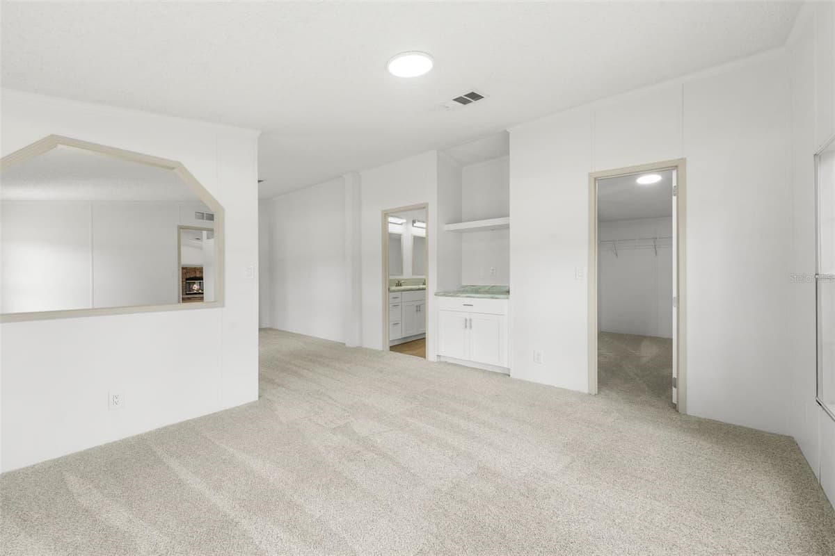 15591 46TH STREET — photo 17 of 33