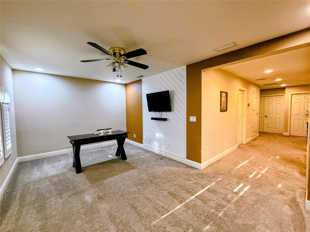 2468 WHITTLER BR BRANCH — photo 14 of 27