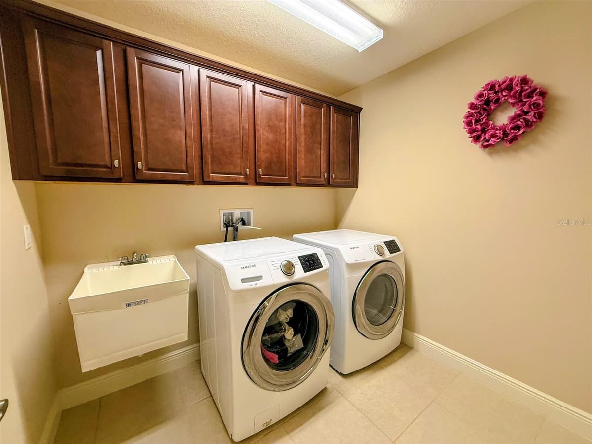 2468 WHITTLER BR BRANCH — photo 18 of 27