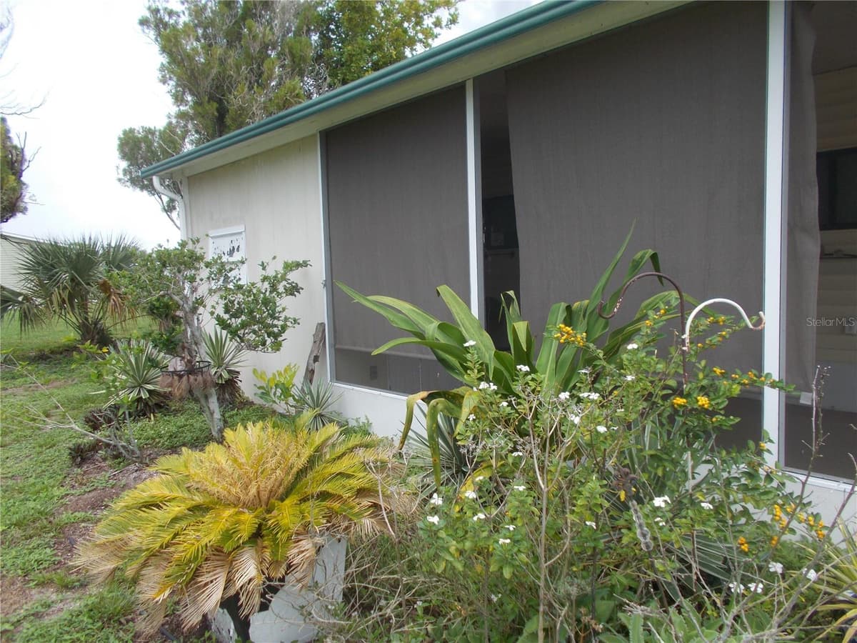 6872 HAAWI COURT — photo 25 of 54