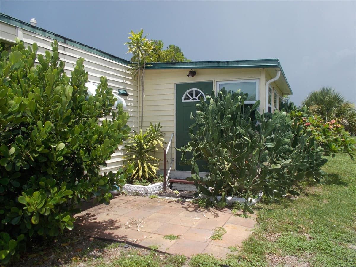 6872 HAAWI COURT — photo 27 of 54
