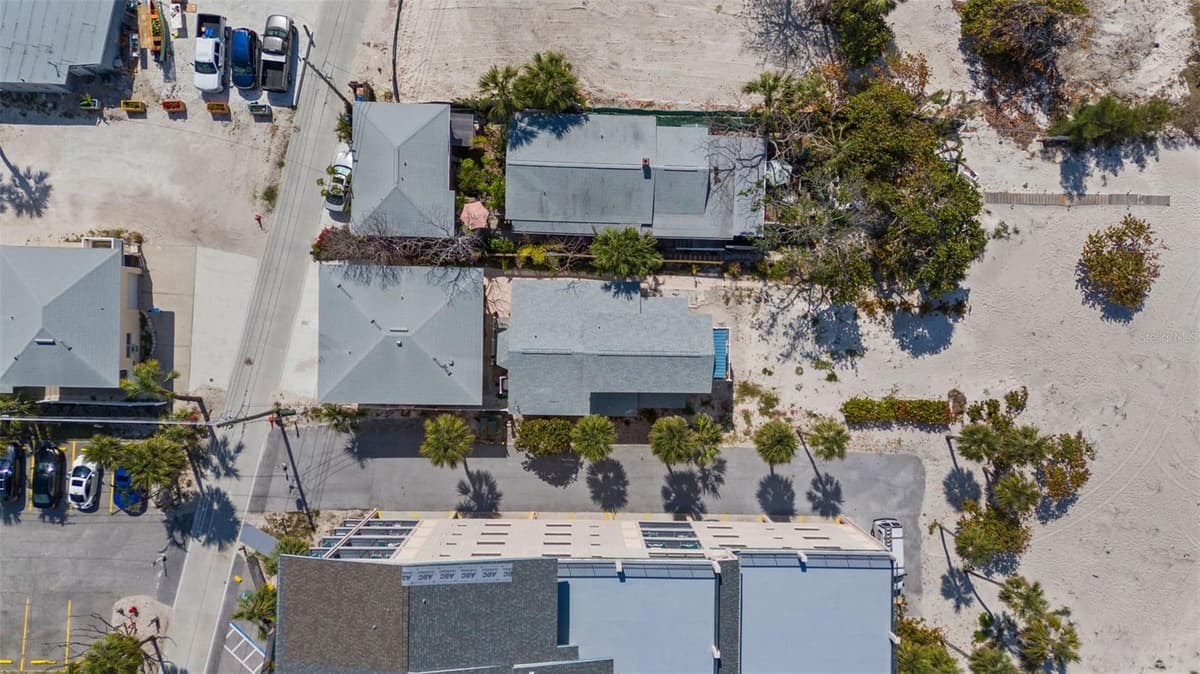 13062 GULF BOULEVARD — photo 9 of 72