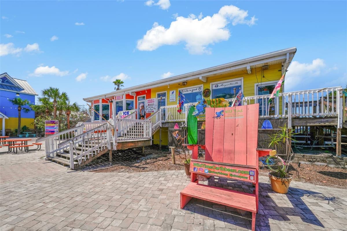 13062 GULF BOULEVARD — photo 38 of 72
