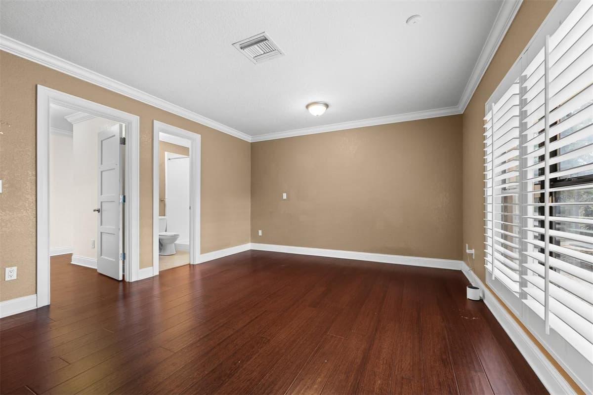 229 FLAME AVENUE — photo 25 of 66