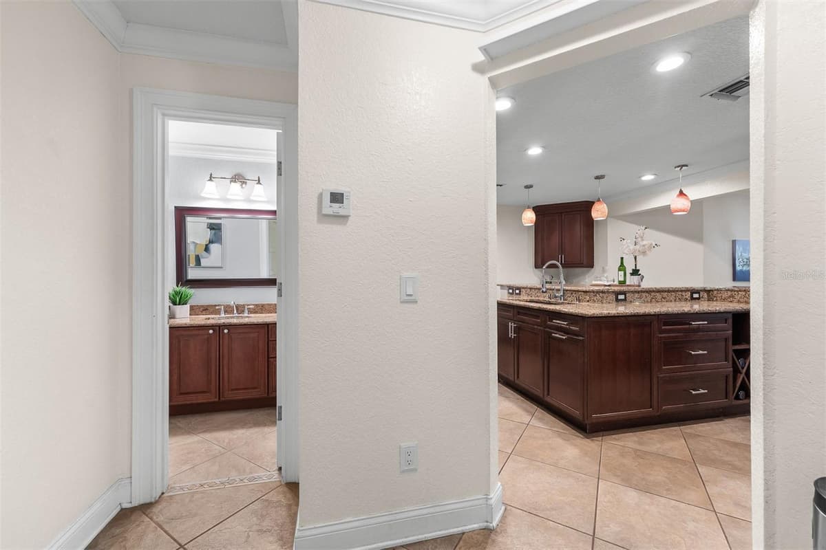 229 FLAME AVENUE — photo 38 of 66